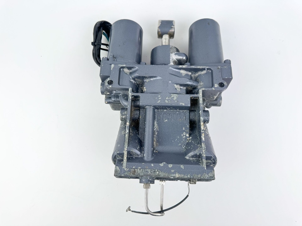2006 Yamaha 250 HP 4 Stroke Outboard Power Trim Tilt Unit 69J-43800-01-4D OEM