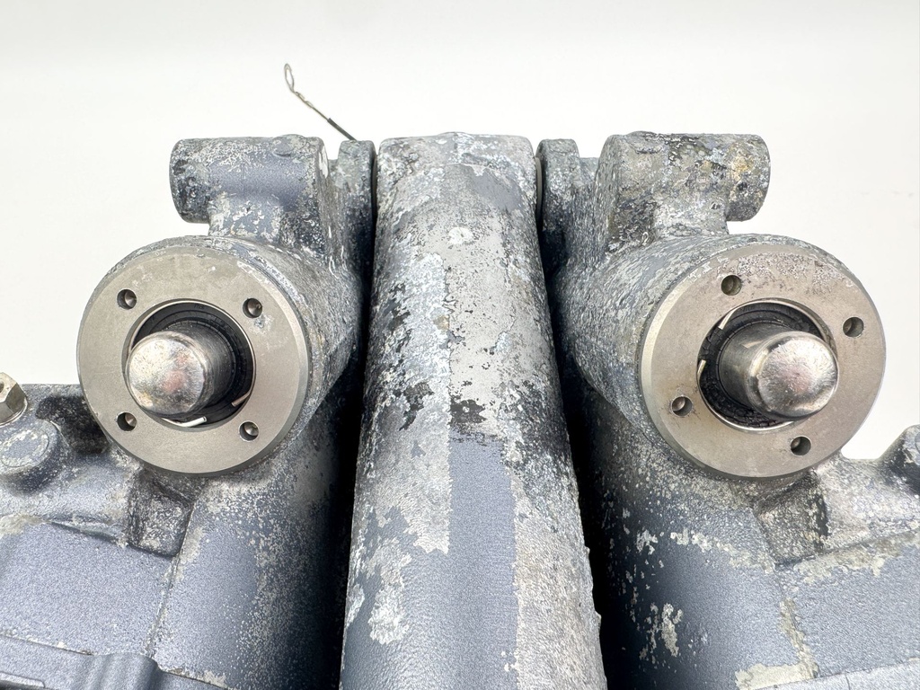 2006 Yamaha 250 HP 4 Stroke Outboard Power Trim Tilt Unit 69J-43800-01-4D OEM