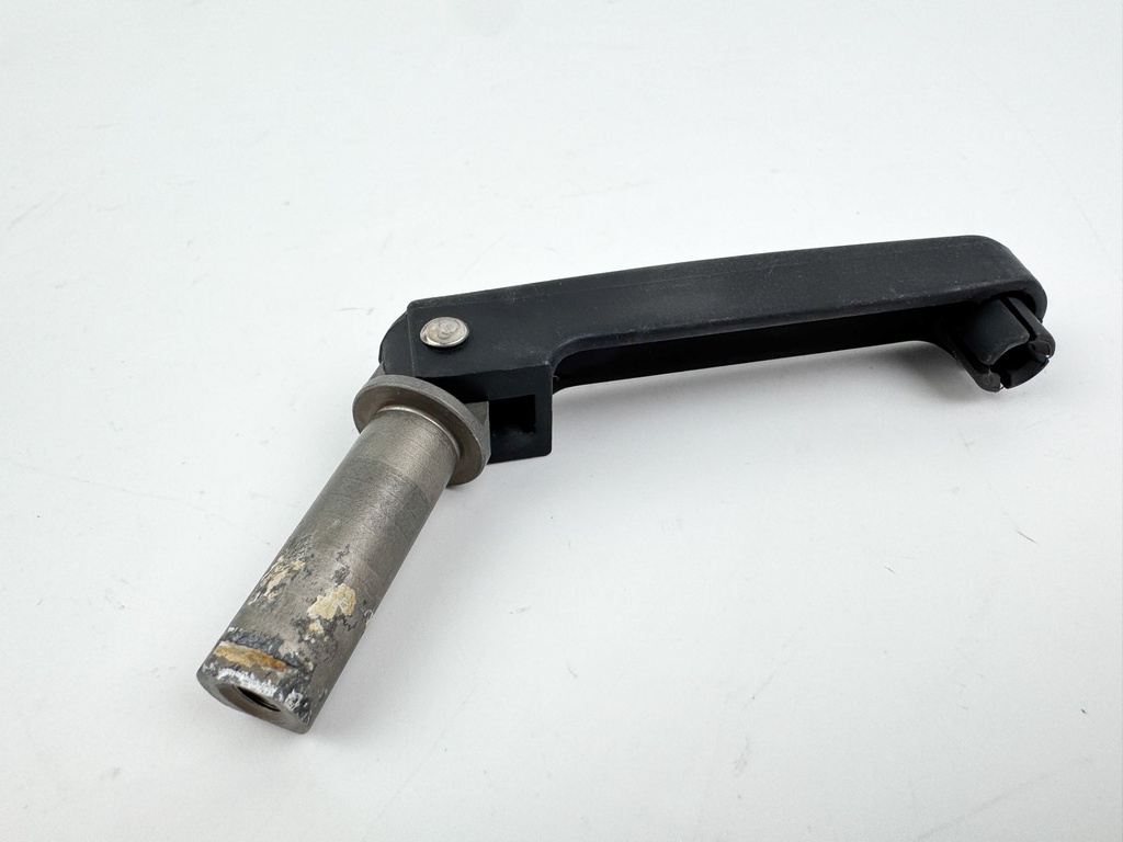 2005 Evinrude 115 HP 2 Stroke Outboard Cowling Latch Set 0435026 OEM