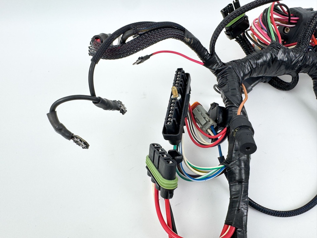 2005 Evinrude 115 HP 2 Stroke Outboard Engine Wire Harness 0586716 OEM