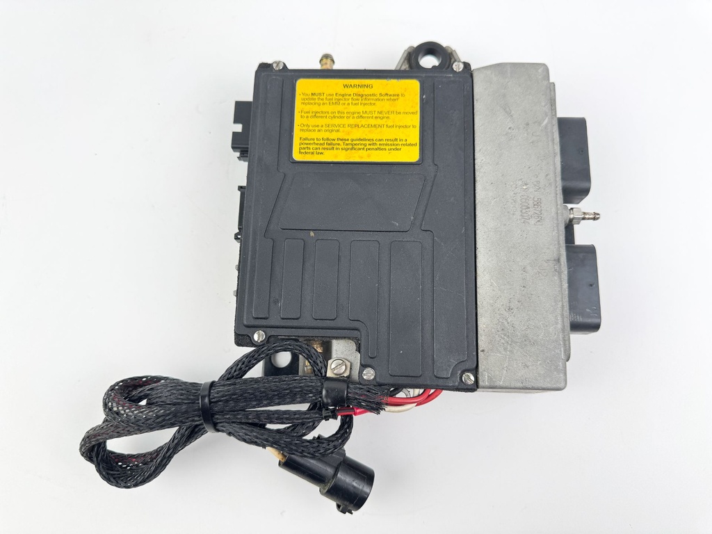 2005 Evinrude 115 HP 2 Stroke Outboard Engine Control Unit ECU EMM 0586724 OEM