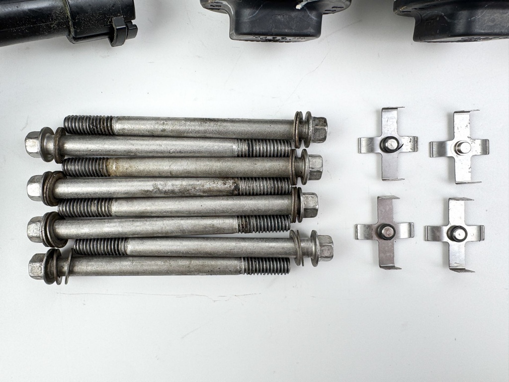 2005 Evinrude 115 HP 2 Stroke Outboard Engine Control Unit ECU EMM 0586724 OEM