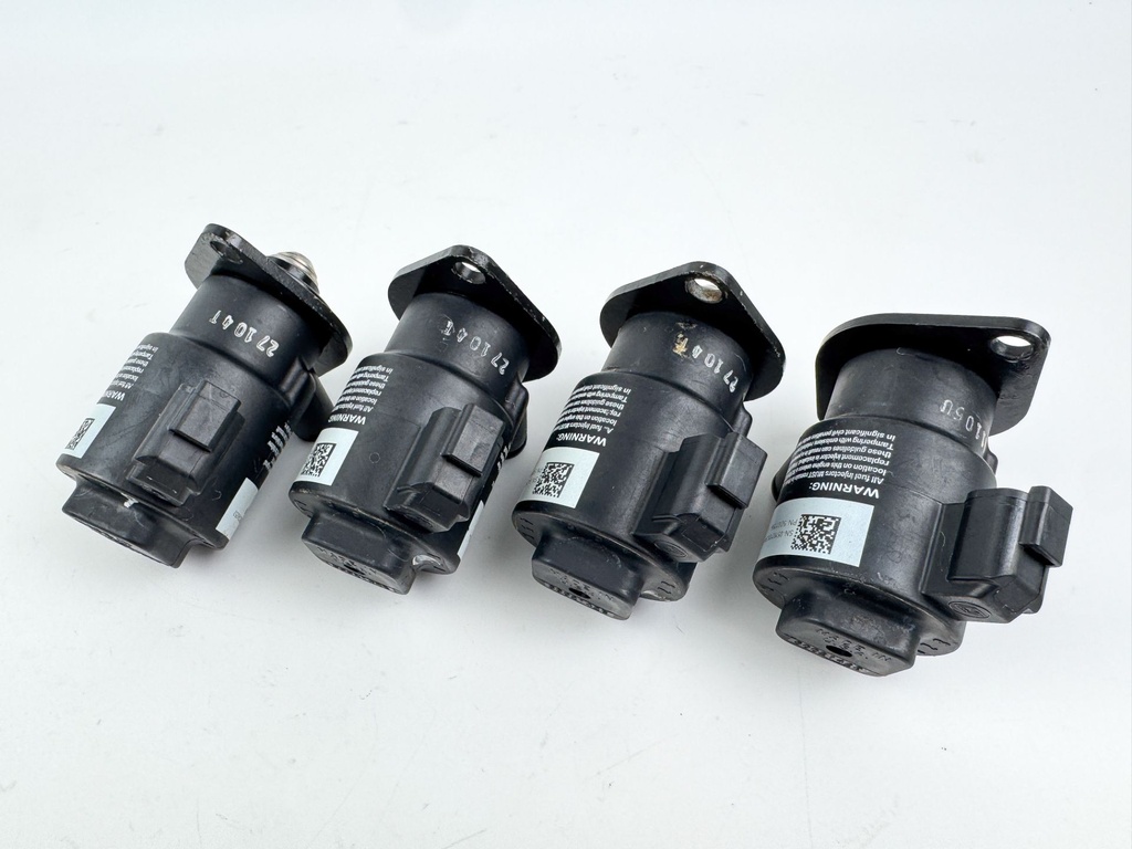 2005 Evinrude 115 HP 2 Stroke Outboard Engine Control Unit ECU EMM 0586724 OEM