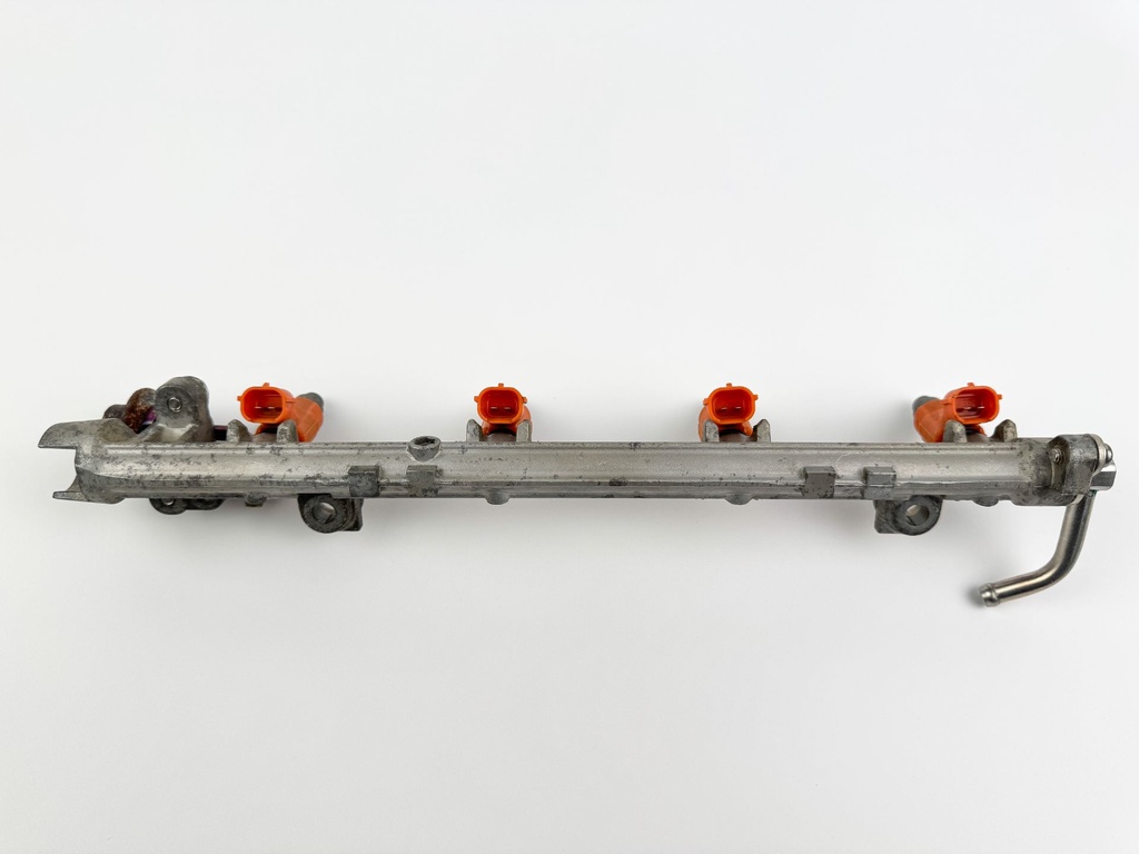 2005 Yamaha 115 HP 4 Stroke Outboard Fuel Injector Set W/ Rail 68V-13160-00-00 OEM