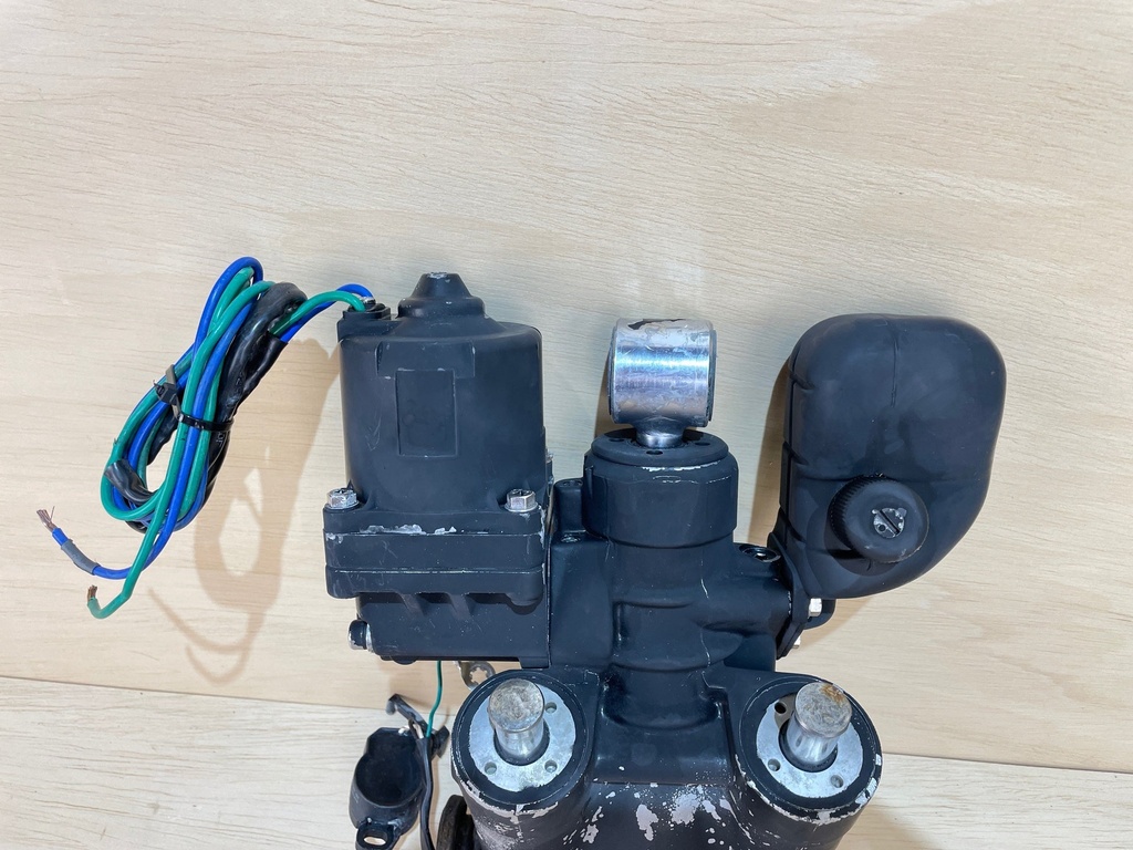 Evinrude Johnson BRP Power Trim & Tilt Unit Assembly 90HP - 300HP