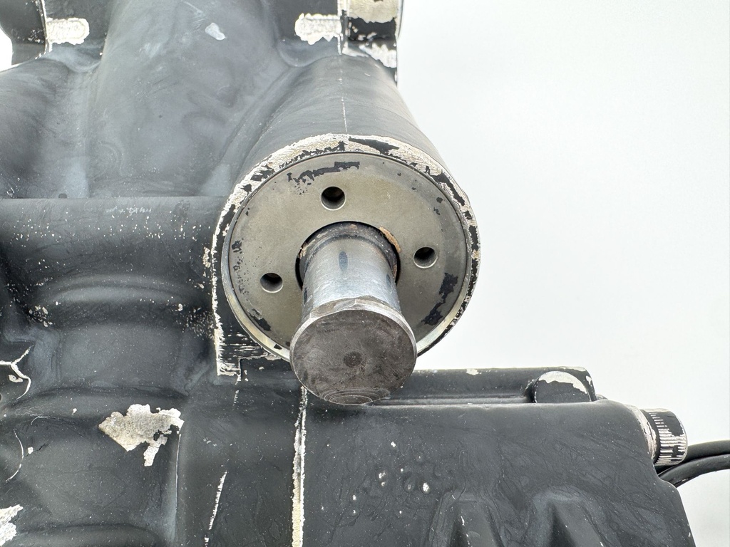 2005 Evinrude 115 HP 2 Stroke Outboard Power Trim Tilt Unit 5005114 OEM