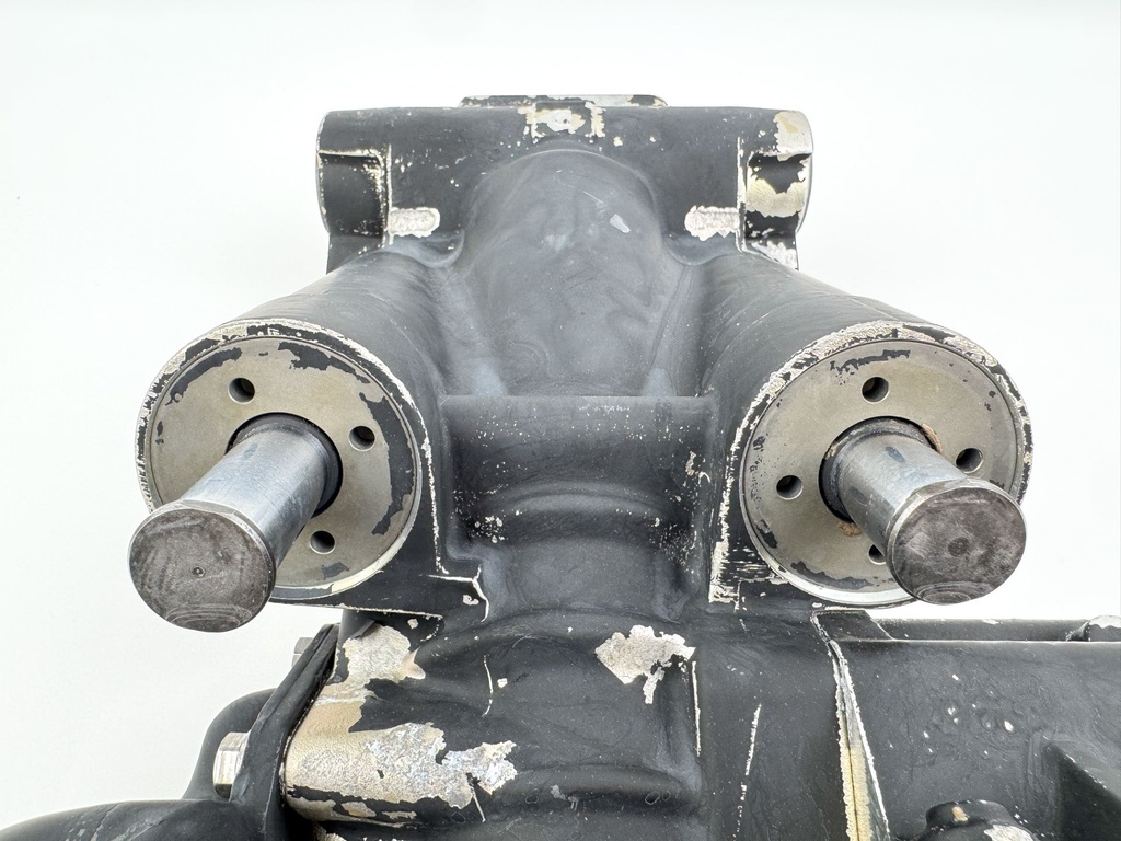 2005 Evinrude 115 HP 2 Stroke Outboard Power Trim Tilt Unit 5005114 OEM