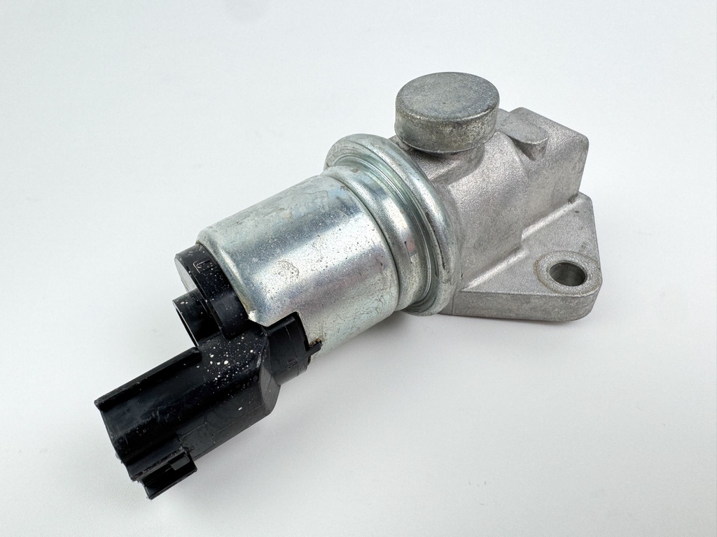 2004 Suzuki 115 HP 4 Stroke Outboard IAC Idle Air Control Valve 18137-77E00 OEM