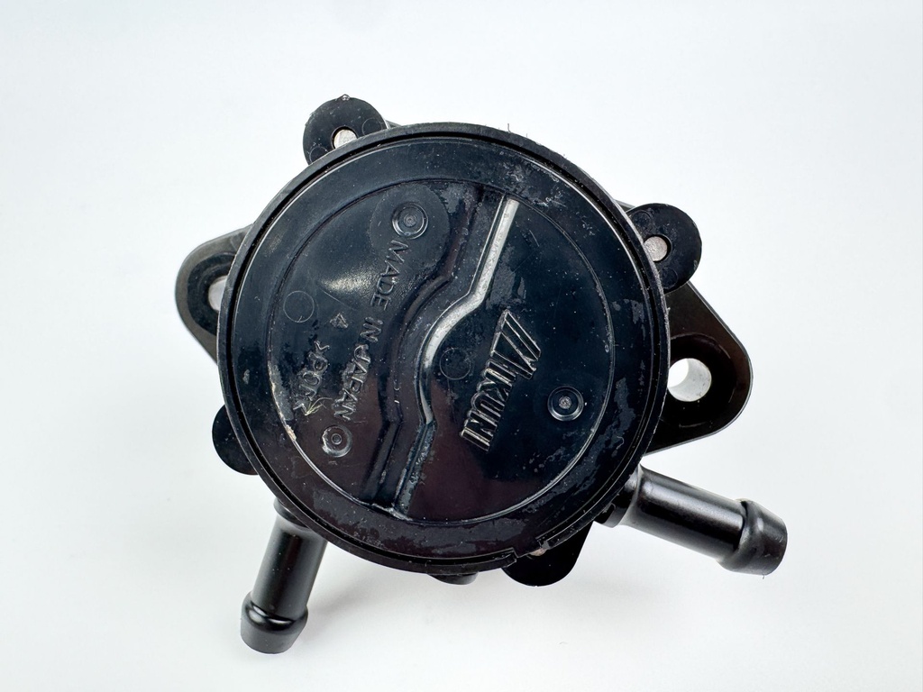 2004 Suzuki 115 HP 4 Stroke Outboard Fuel Pump 15100-90J11 OEM