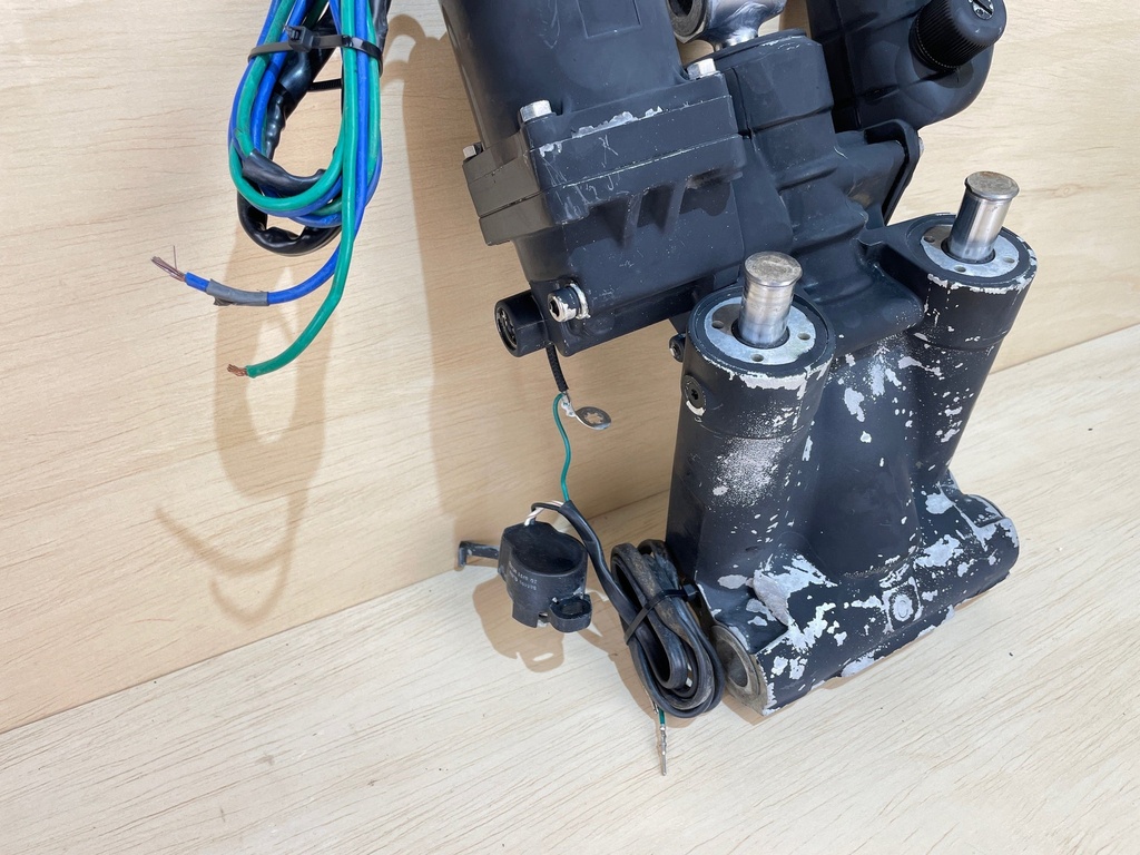 Evinrude Johnson BRP Power Trim & Tilt Unit Assembly 90HP - 300HP