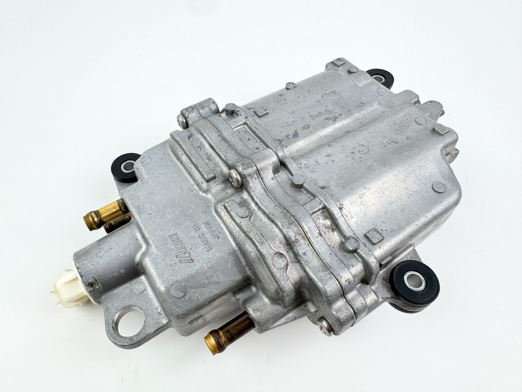 2004 Suzuki 115 HP 4 Stroke Outboard Vapor Separator Tank VST 15600-90J01 OEM