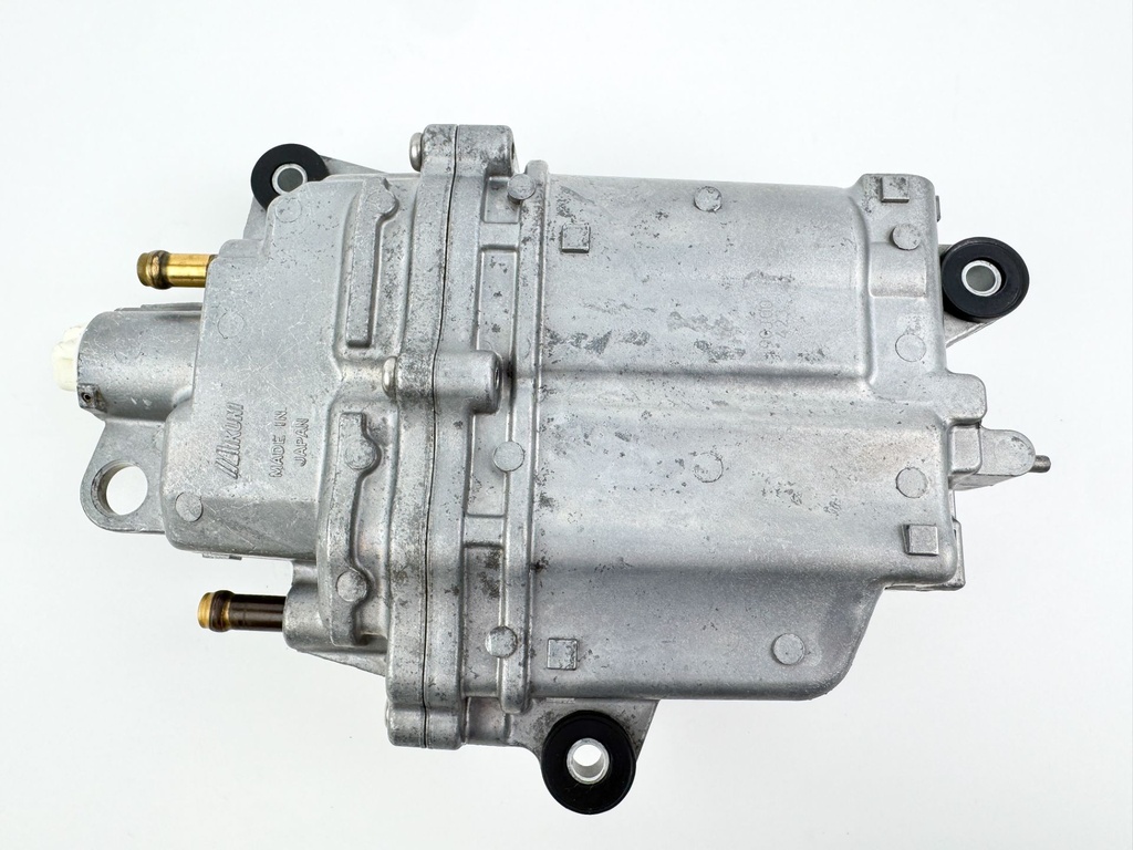 2004 Suzuki 115 HP 4 Stroke Outboard Vapor Separator Tank VST 15600-90J01 OEM