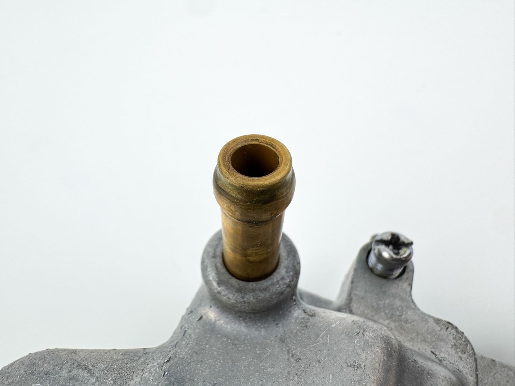 2004 Suzuki 115 HP 4 Stroke Outboard Vapor Separator Tank VST 15600-90J01 OEM