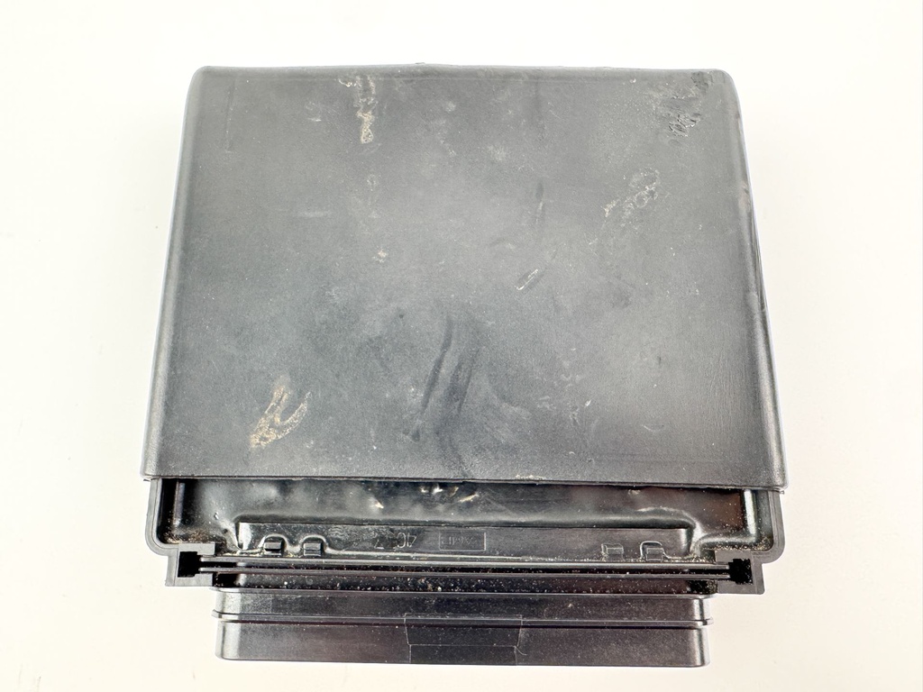 2004 Suzuki 115 HP 4 Stroke Outboard Engine Control Unit ECU 33920-90J51 OEM