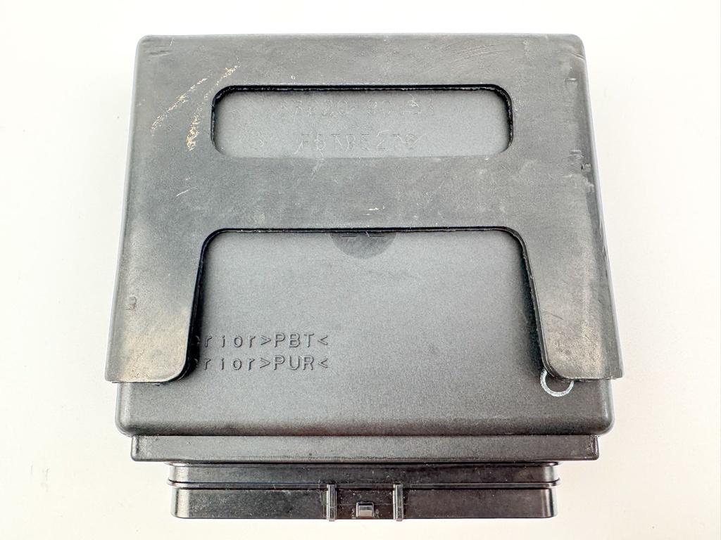 2004 Suzuki 115 HP 4 Stroke Outboard Engine Control Unit ECU 33920-90J51 OEM