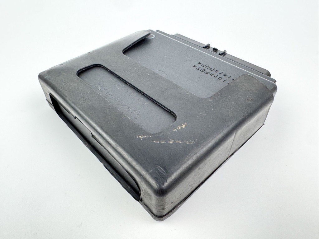 2004 Suzuki 115 HP 4 Stroke Outboard Engine Control Unit ECU 33920-90J51 OEM