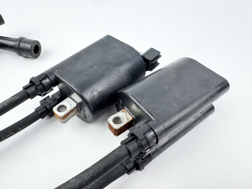 2004 Suzuki 115 HP 4 Stroke Outboard Ignition Coil Set 33410-90J00 OEM