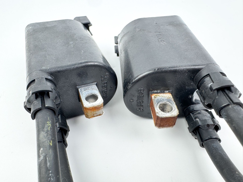 2004 Suzuki 115 HP 4 Stroke Outboard Ignition Coil Set 33410-90J00 OEM