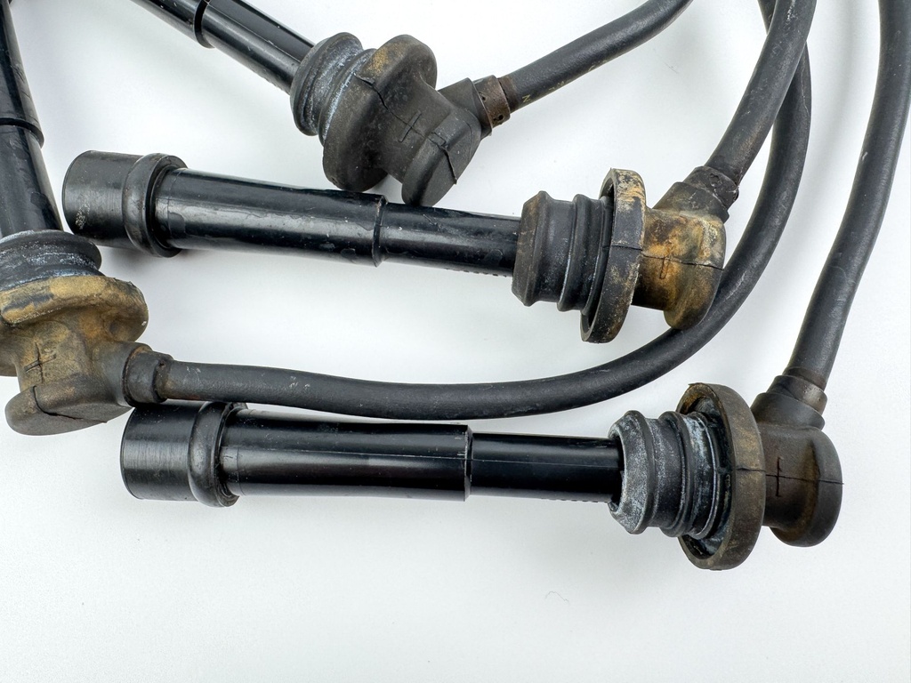 2004 Suzuki 115 HP 4 Stroke Outboard Ignition Coil Set 33410-90J00 OEM