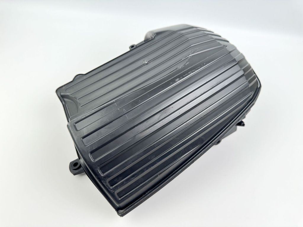 2004 Suzuki 115 HP 4 Stroke Outboard Intake Air Silencer Assembly 13810-90J01 OEM