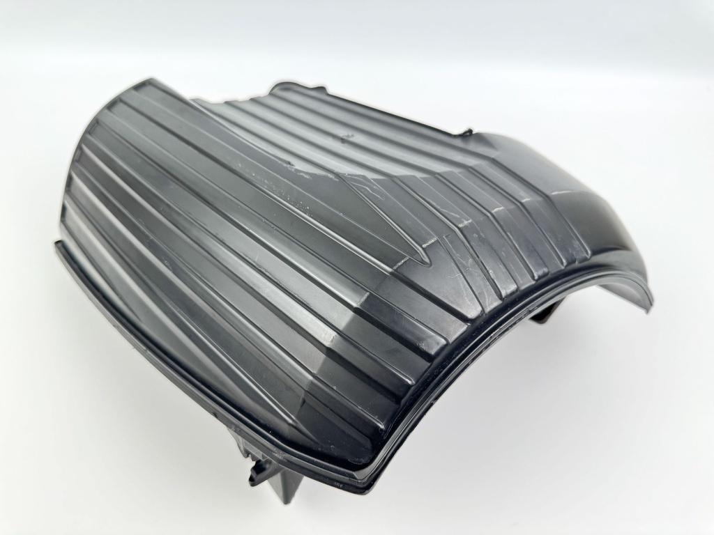 2004 Suzuki 115 HP 4 Stroke Outboard Intake Air Silencer Assembly 13810-90J01 OEM