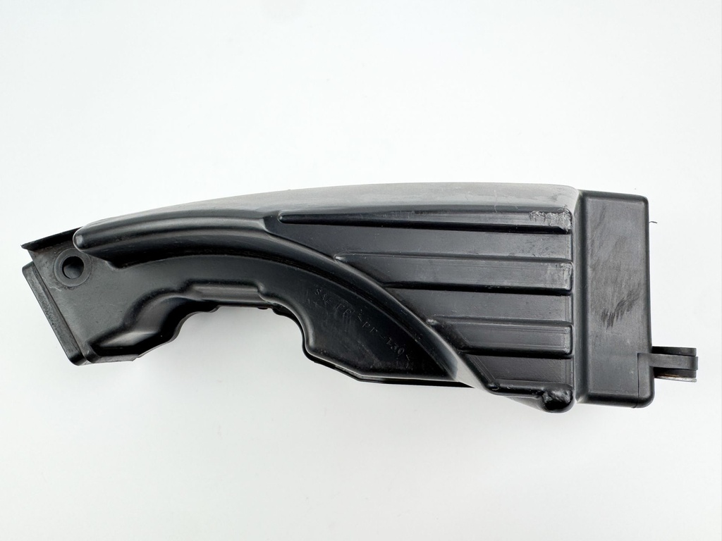 2004 Suzuki 115 HP 4 Stroke Outboard Intake Air Silencer Assembly 13810-90J01 OEM