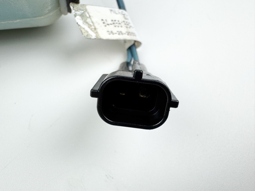 2003 Mercury 225 HP 2 Stroke Optimax Outboard Oil Tank 884525T1 OEM