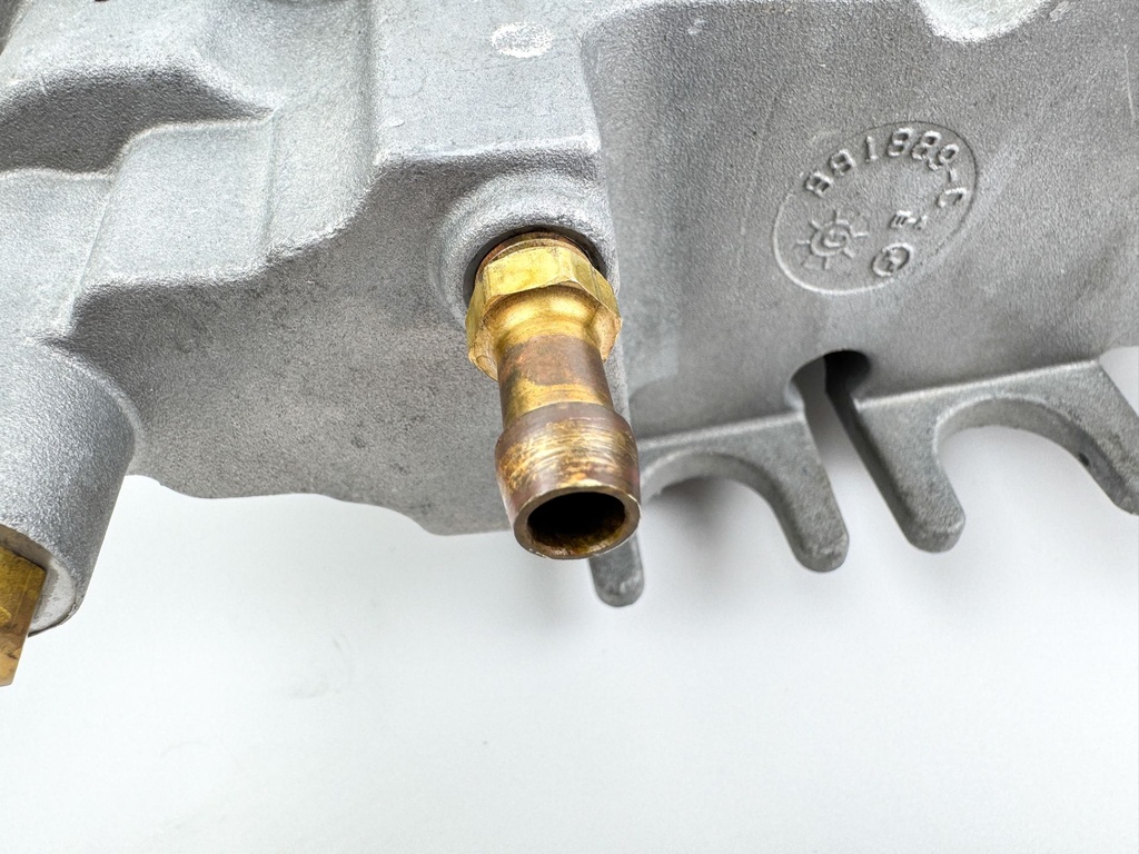 2003 Mercury 225 HP 2 Stroke Outboard Vapor Separator Tank VST 889317T1 New Pump