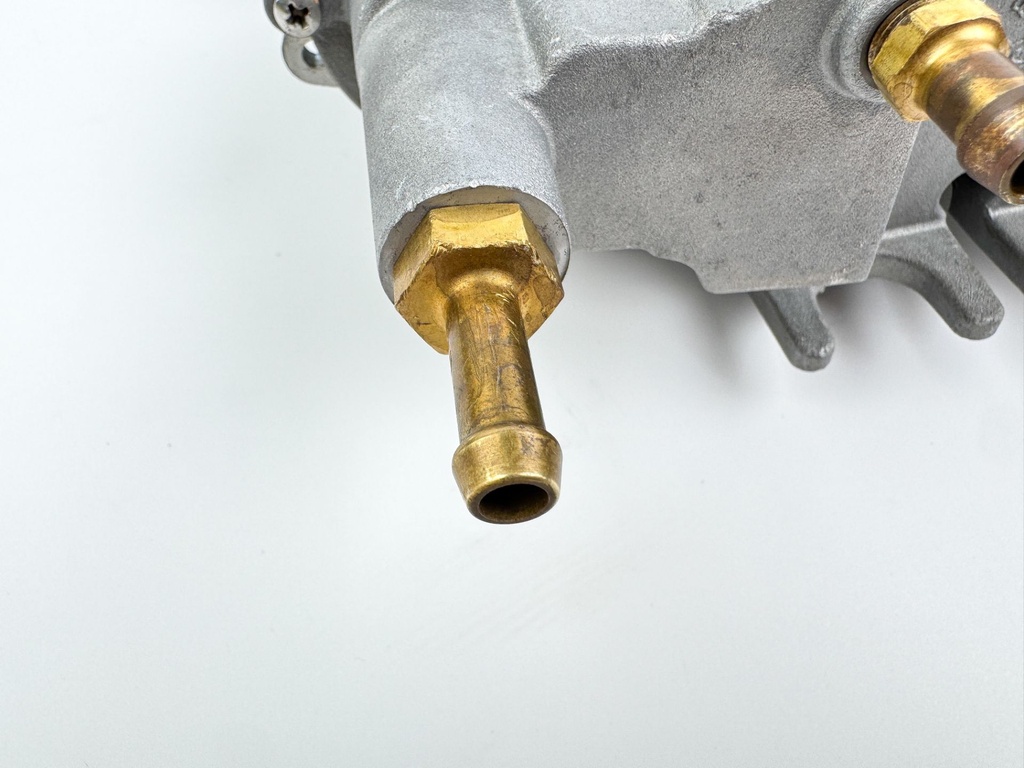 2003 Mercury 225 HP 2 Stroke Outboard Vapor Separator Tank VST 889317T1 New Pump