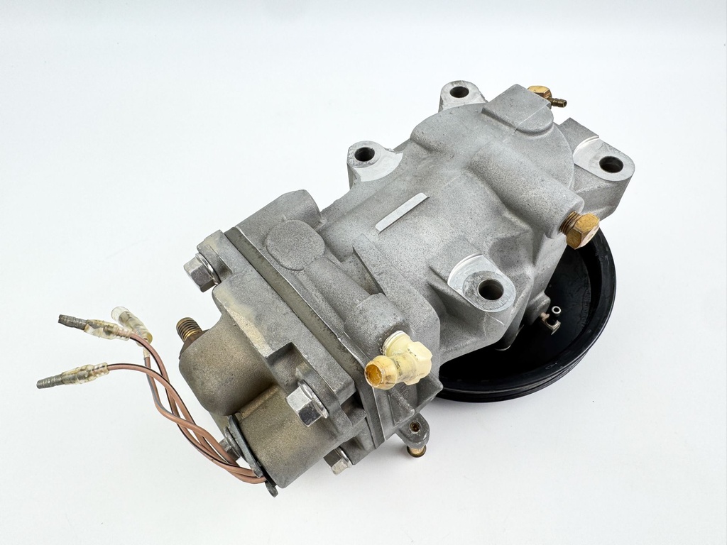 2003 Mercury 225 HP 2 Stroke Optimax Outboard Air Compressor Assembly 828123T19