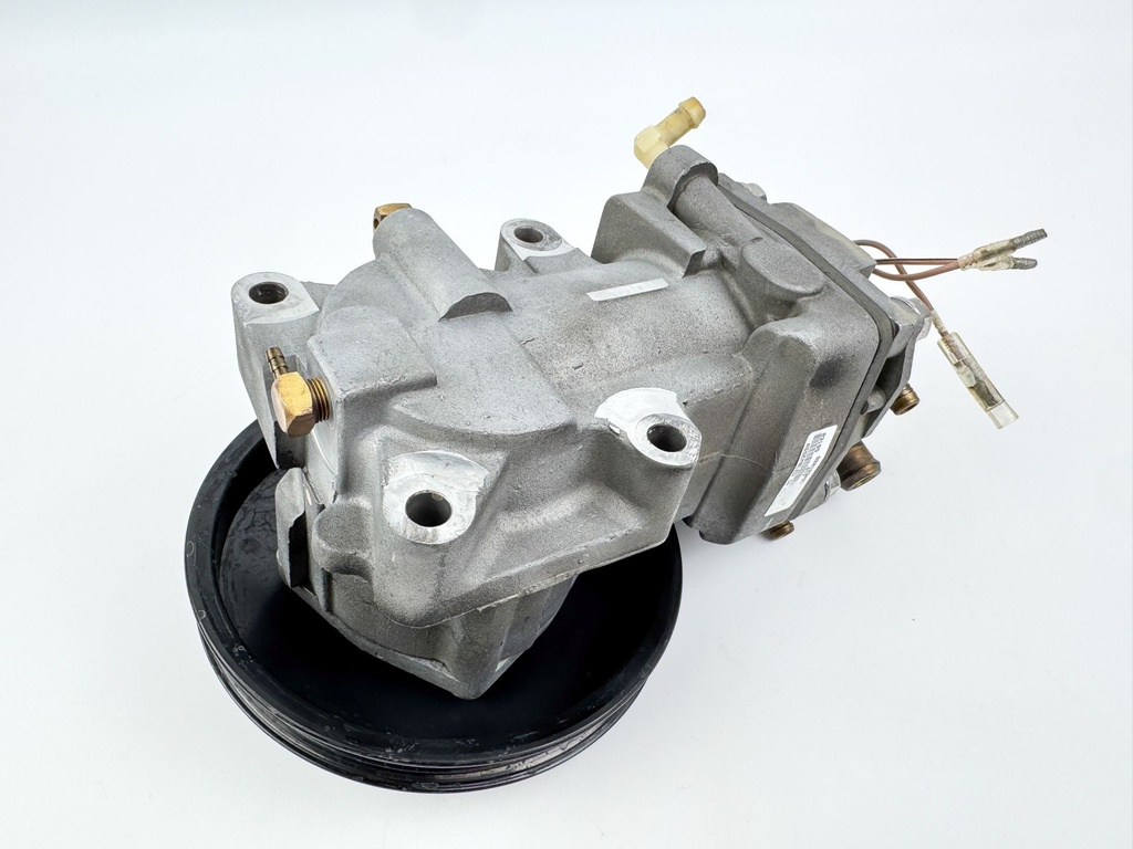 2003 Mercury 225 HP 2 Stroke Optimax Outboard Air Compressor Assembly 828123T19