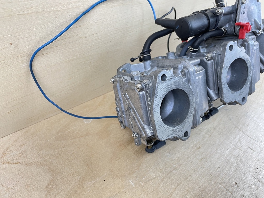 2003 Yamaha 60HP 2 Stroke Outboard Carburetor Set Top Bottom Middle