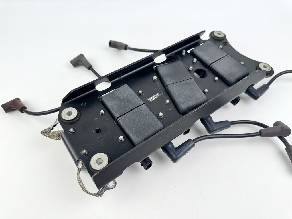 2003 Mercury 225 HP 2 Stroke Outboard Optimax Ignition Coil Set & Plate 856991A1