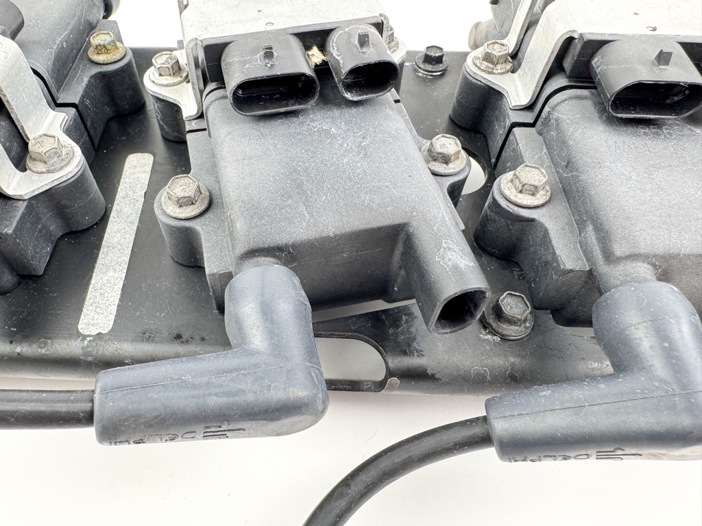 2003 Mercury 225 HP 2 Stroke Outboard Optimax Ignition Coil Set & Plate 856991A1