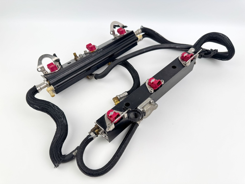 2003 Mercury 225 HP 2 Stroke Optimax Outboard Fuel Injector Set W/ Rail 884429A8