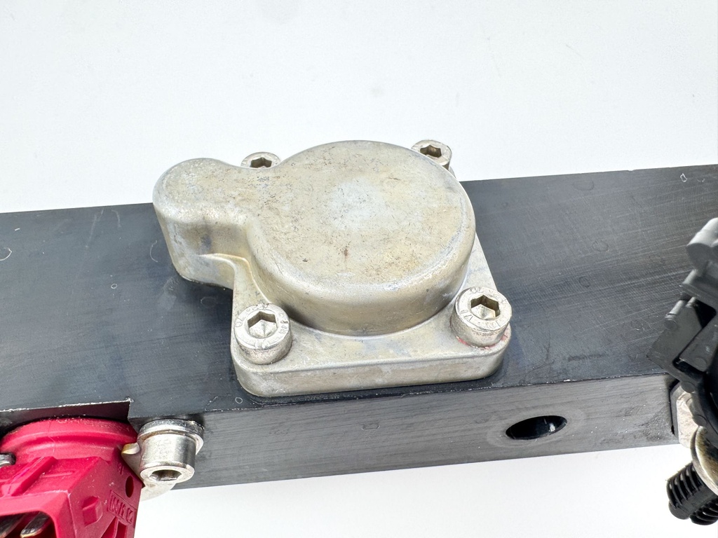 2003 Mercury 225 HP 2 Stroke Optimax Outboard Fuel Injector Set W/ Rail 884429A8