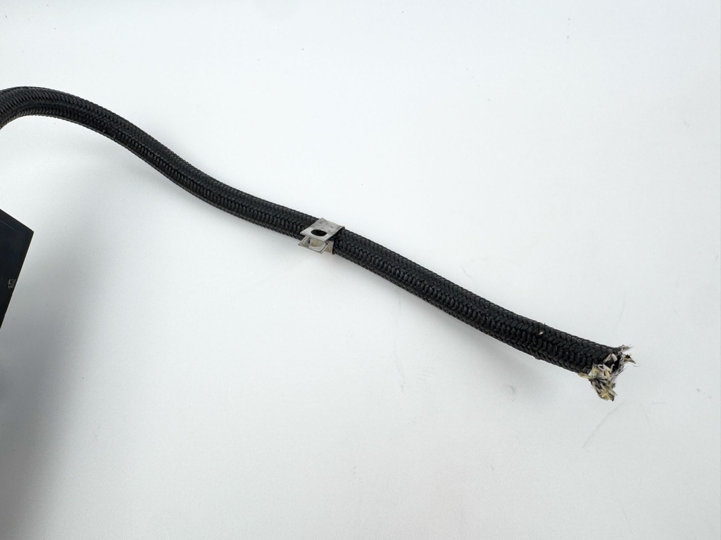 2003 Mercury 225 HP 2 Stroke Optimax Outboard Fuel Injector Set W/ Rail 884429A8