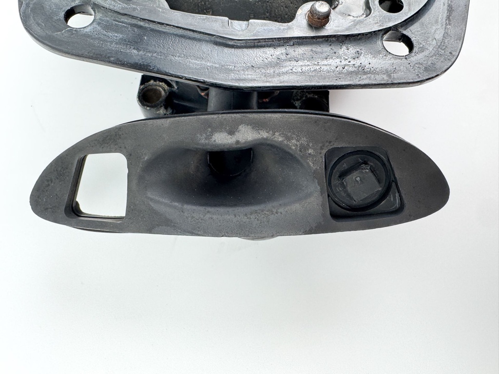 2003 Mercury 225 HP 2 Stroke Optimax Outboard Exhaust Plate Guide 832935A16 OEM