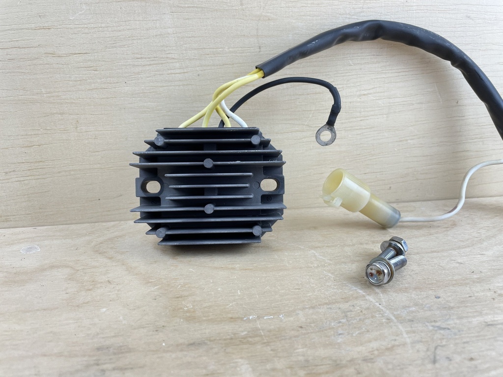 2000 Suzuki 50HP 4 Stroke Outboard Rectifier & Regulator 32800-87J00