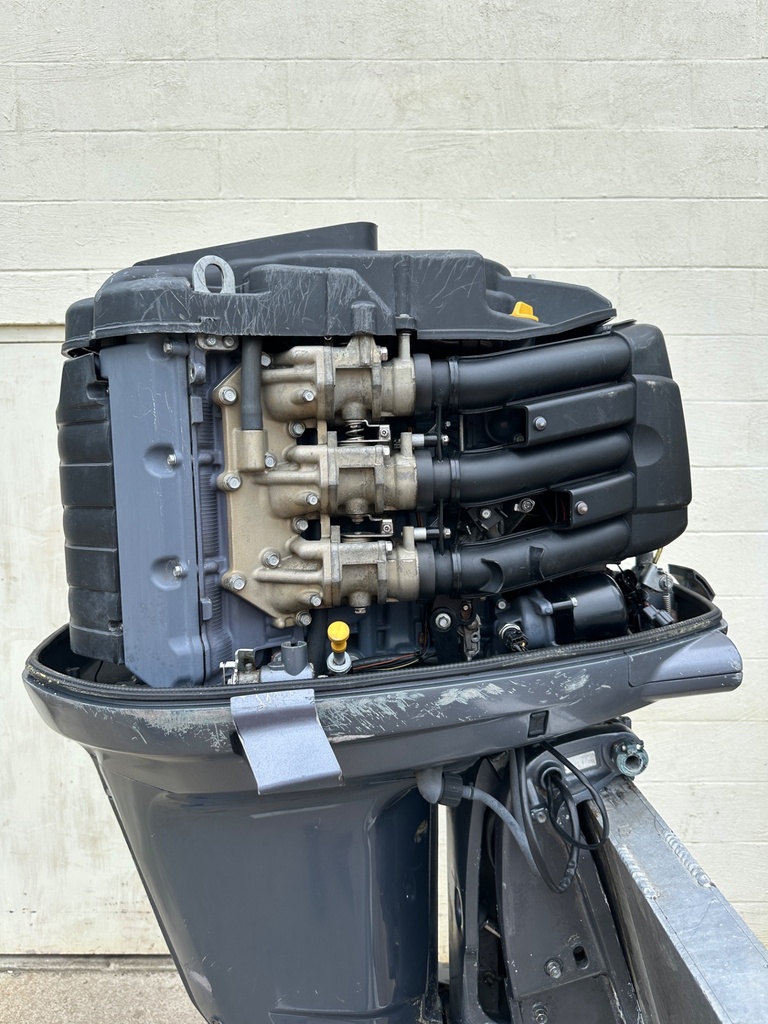 2002 Yamaha 200HP 4 Stroke Outboard Engine Complete W/ 25" Shaft
