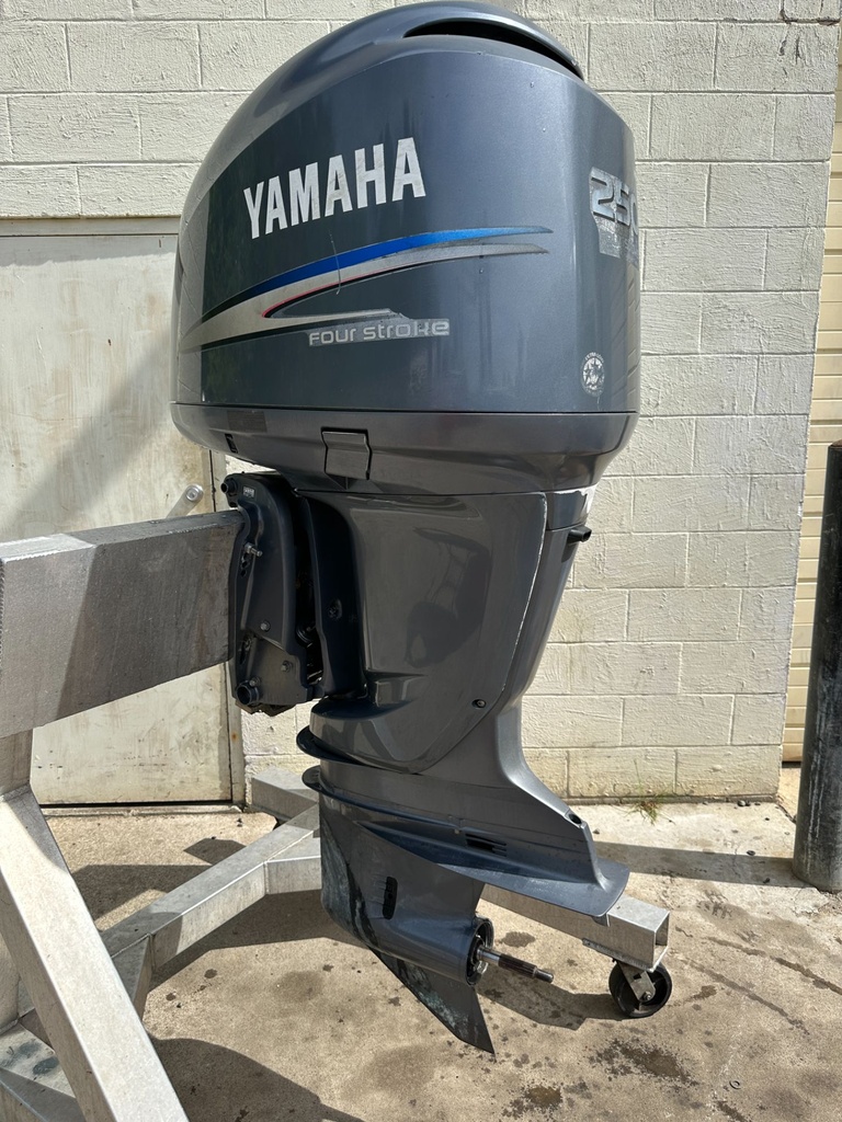 2007 Yamaha 250 HP 4 Stroke Outboard Engine Complete F250TXR OEM