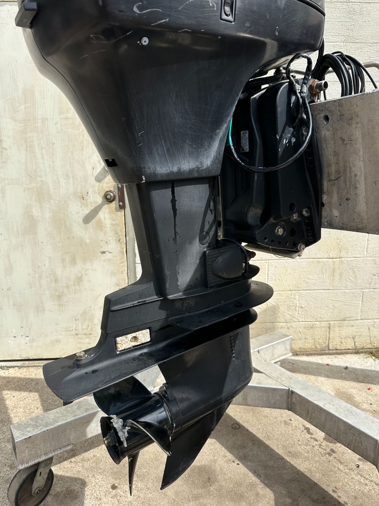 2004 Mercury 75 HP 2 Stroke Outboard Engine Complete 75ELPTO OEM