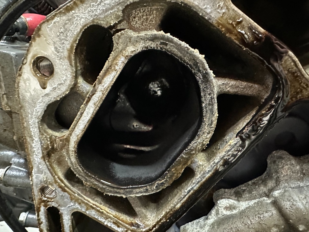 2005 Yamaha 250 HP 4 Stroke Outboard Powerhead 6P2-15100-00-1S OEM