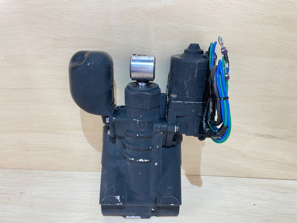 Evinrude Johnson BRP Power Trim & Tilt Unit Assembly - Works W/ Issues