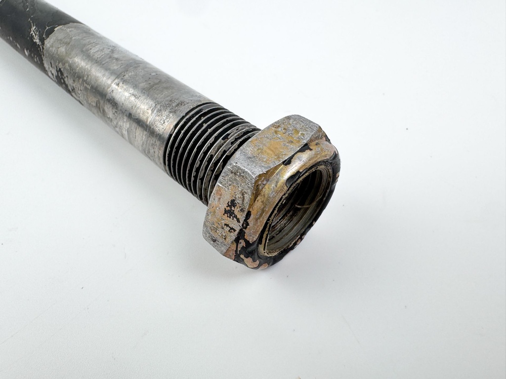 2005 Mercury 60 HP 4 Stroke Outboard Clamp Bracket Bolt Tilt Tube 196141 OEM