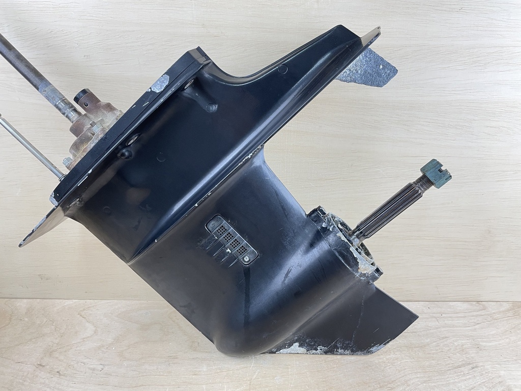 2000 Suzuki 50HP DF50 4 Stroke 20" Lower Unit Gear Case Assembly 55100-87J50-0EP