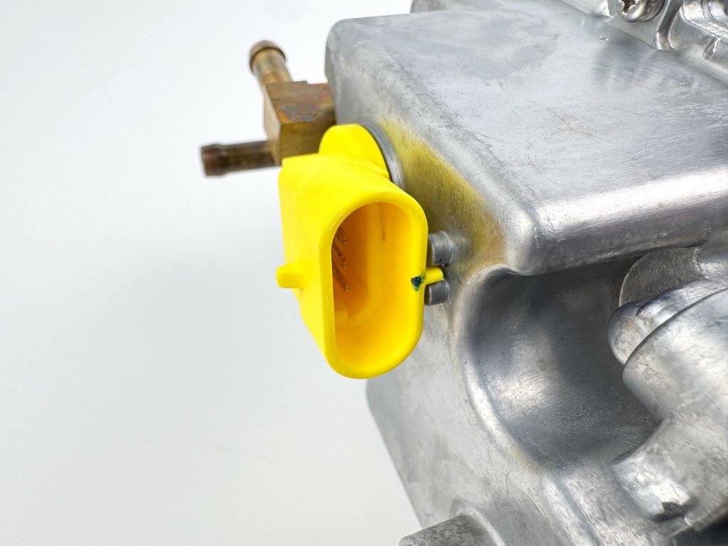 2005 Mercury 60 HP 4 Stroke Outboard Vapor Separator Tank VST 892267T02 OEM