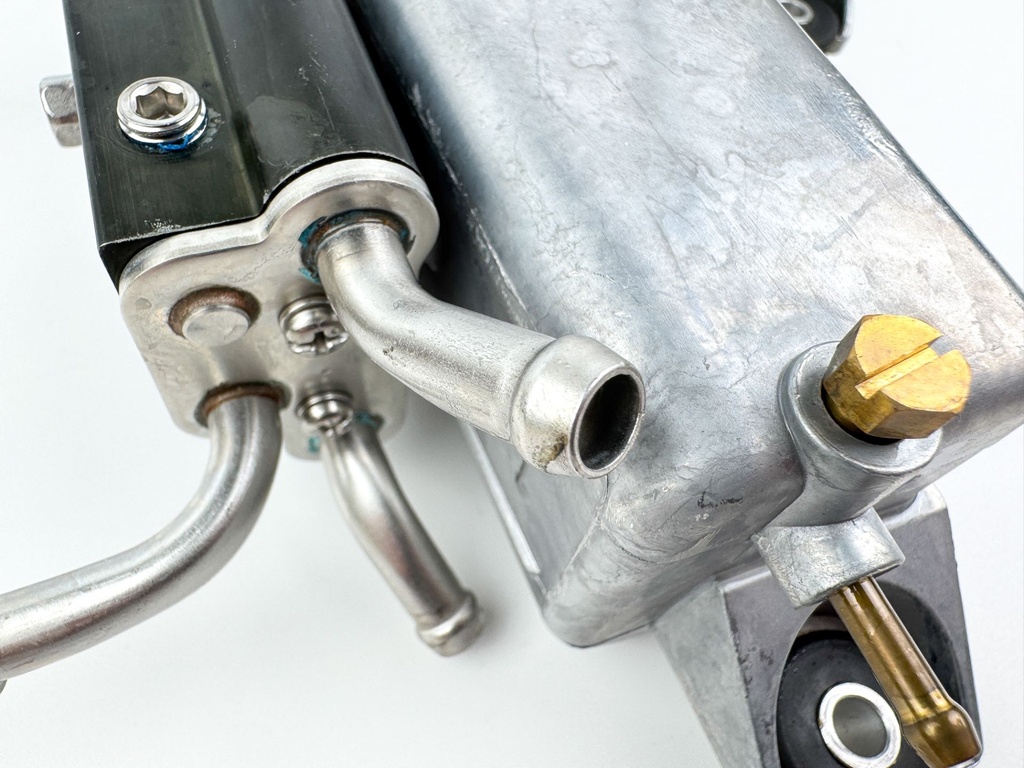 2005 Mercury 60 HP 4 Stroke Outboard Vapor Separator Tank VST 892267T02 OEM