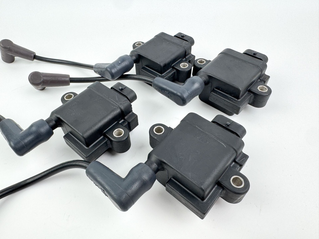 2005 Mercury 60 HP 4 Stroke Outboard Ignition Coil Set 879984T00 OEM