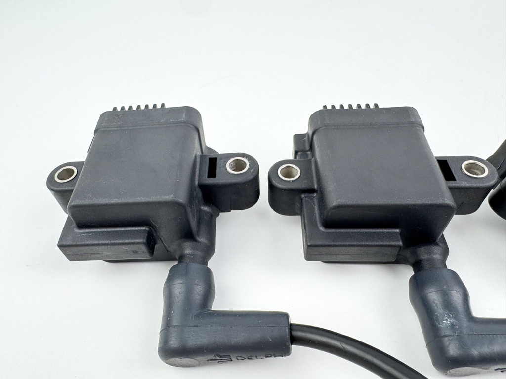 2005 Mercury 60 HP 4 Stroke Outboard Ignition Coil Set 879984T00 OEM